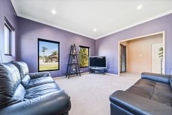 65A Robinson Rd, Morley WA 6062, Australia