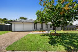 5 Malkana Cres, Buddina QLD 4575, Australia