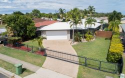 59 Wheeler Dr, Glenella QLD 4740, Australia