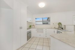 59 Wheeler Dr, Glenella QLD 4740, Australia