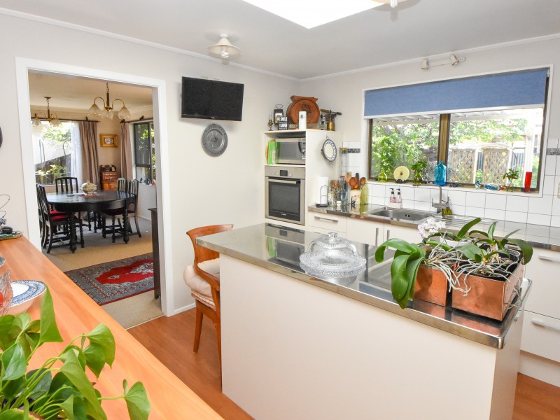 6 Chisholm Place, Carterton, Wellington, 5713, New Zealand
