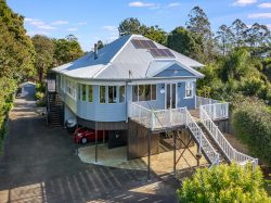 16 Mary Cairncross Ave, Maleny QLD 4552, Australia