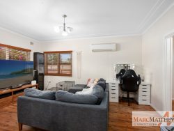 297 Ocean Beach Rd, Umina Beach NSW 2257, Australia