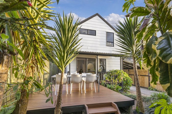 2/66a Birkdale Road, Birkdale, North Shore City, Auckland, 0626, New Zealand