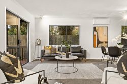 2/66a Birkdale Road, Birkdale, North Shore City, Auckland, 0626, New Zealand