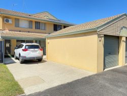 32/469 Pine Ridge Rd, Runaway Bay QLD 4216, Australia