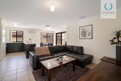 Unit 3/32 Spoonbill Pl, Queens Park WA 6107, Australia