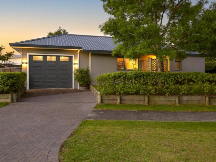 2 Balmoral Drive, Hilltop, Taupo, Waikato, 3330, New Zealand