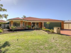 43 Inverness Dr, Meadow Springs WA 6210, Australia