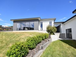 8 Erica Crescent, Mosgiel, Dunedin, Otago, 9024, New Zealand