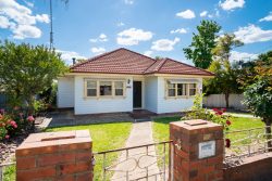 551 Schubach St, East Albury NSW 2640, Australia