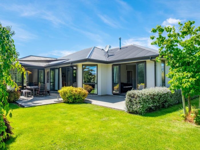 128 Kings Drive, Wanaka, Otago, 9305, New Zealand