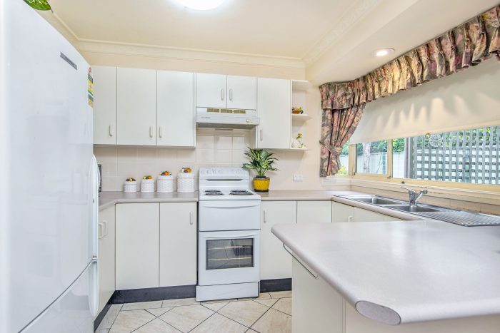 2/112 Date St, Adamstown NSW 2289, Australia