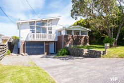 7 Ruskin Road, Newlands, Wellington, 6037, New Zealand