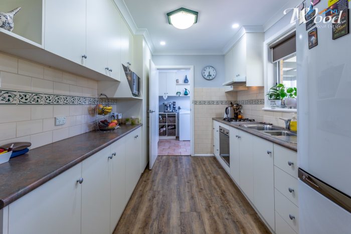 558 Schneider St, Lavington NSW 2641, Australia