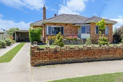 80 Coleraine Rd, Hamilton VIC 3300, Australia