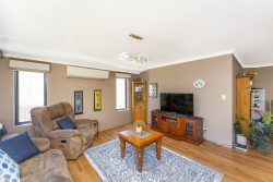 10 Lord Hobart Dr, Madora Bay WA 6210, Australia