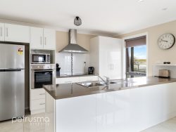 4 Heron Cres, Midway Point TAS 7171, Australia