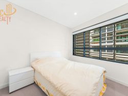 15/21 Bay Dr, Meadowbank NSW 2114, Australia