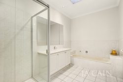 16 Chertsey St, Surrey Hills VIC 3127, Australia