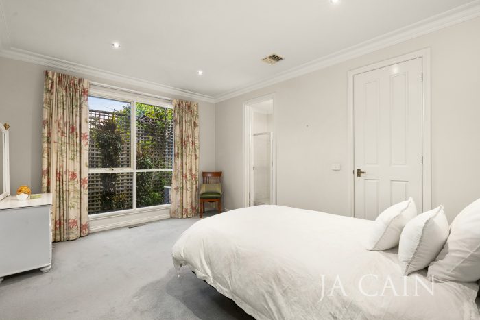 16 Chertsey St, Surrey Hills VIC 3127, Australia