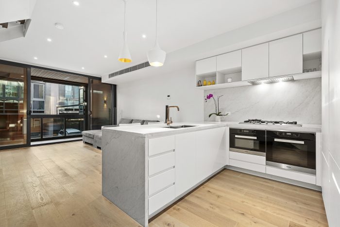 9/1693 Malvern Rd, Glen Iris VIC 3146, Australia