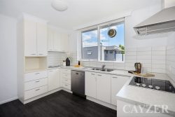 6/25 Selwyn Ave, Elwood VIC 3184, Australia