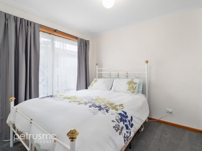 Unit 1/12 Weemala Ct, Mount Nelson TAS 7007, Australia