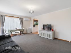 Unit 1/12 Weemala Ct, Mount Nelson TAS 7007, Australia