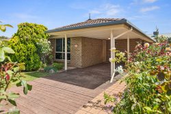 5 Talladira Way, Woodcroft SA 5162, Australia