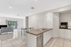 Unit 6/7 Banrock Pl, Mawson Lakes SA 5095, Australia