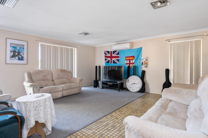 187 Bourke St, West Lamington WA 6430, Australia