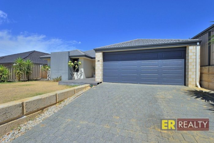 29 Tranquility Cres, Aveley WA 6069, Australia