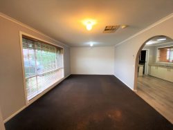 1/362 Douglas Rd, Lavington NSW 2641, Australia