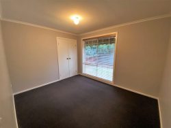 1/362 Douglas Rd, Lavington NSW 2641, Australia