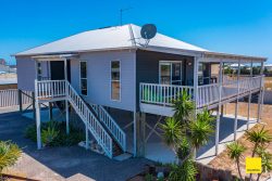 23 Harvey Dr, Ledge Point WA 6043, Australia