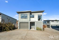 1/15 Ivy Cl, Oakdowns TAS 7019, Australia