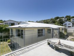 9 Frobisher Street, Island Bay, Wellington, 6023, New Zealand