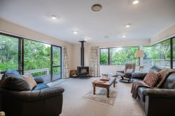 11 Montrose Grove, Churton Park, Wellington, 6037, New Zealand