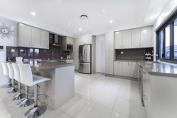 17 Medinah Ave, Luddenham NSW 2745, Australia