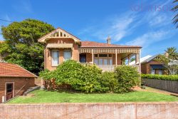 4 High St, The Hill NSW 2300, Australia