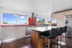 7 Elizabeth Place, Mairangi Bay, North Shore City, Auckland, 0630, New Zealand