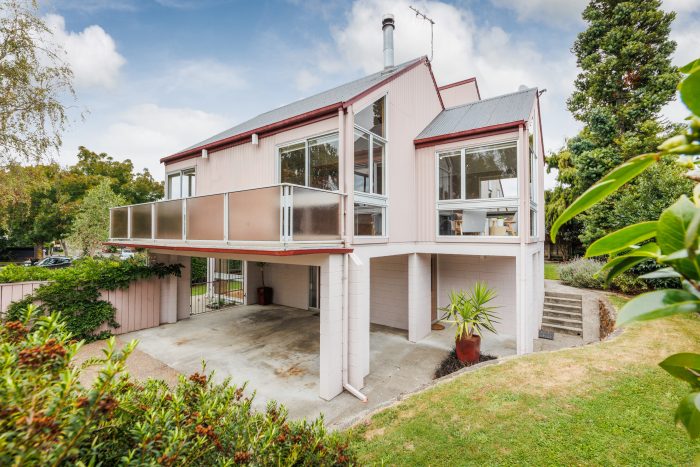 29 Montgomery Terrace, Hokowhitu, Palmerston North, Manawatu / Whanganui, 4410, New Zealand