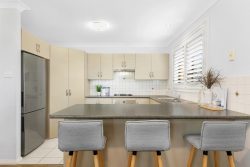 22 Barrett Ave, Cessnock NSW 2325, Australia