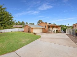 1019 Fairview Dr, North Albury NSW 2640, Australia