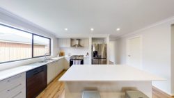 20 Hammersmith Cct, Traralgon VIC 3844, Australia