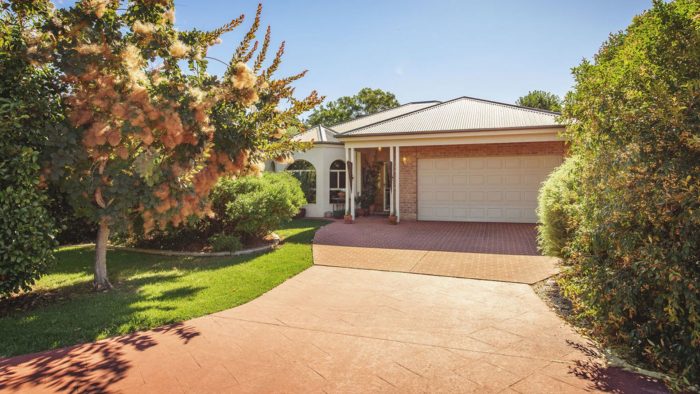 3 Laffertys Walk, East Albury NSW 2640, Australia