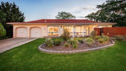 663 Logan Rd, Glenroy NSW 2640, Australia