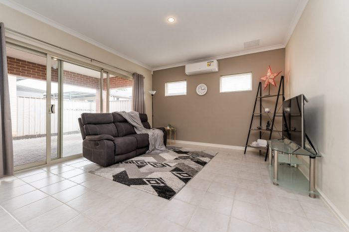 4A Boyle Pl, Morley WA 6062, Australia