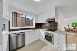4/26 Newton Rd, Blacktown NSW 2148, Australia